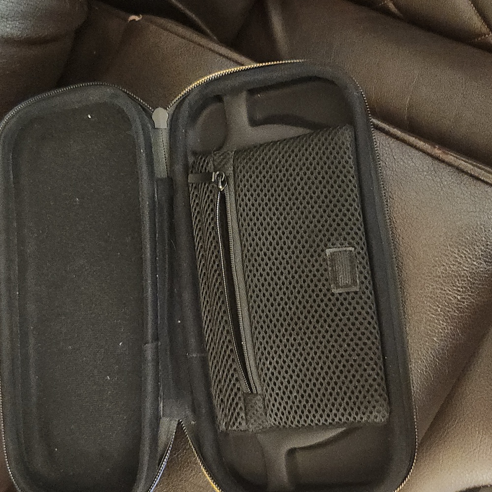 Nintendo switch Case - Picture 3 of 4